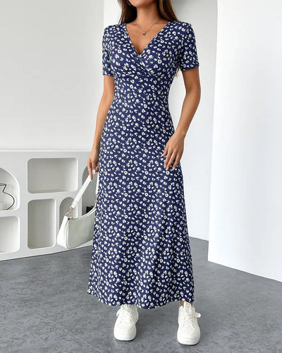 Elegant Dress with a Patterned Design